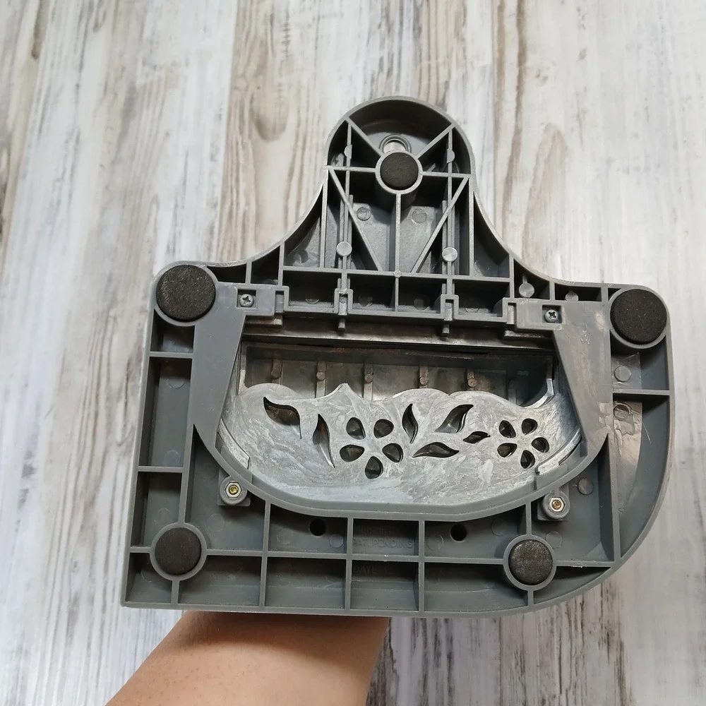 We R Memory Keepers Lucky 8 Punch Vine Bracket 3-in-1 Paper Craft Tool Gray